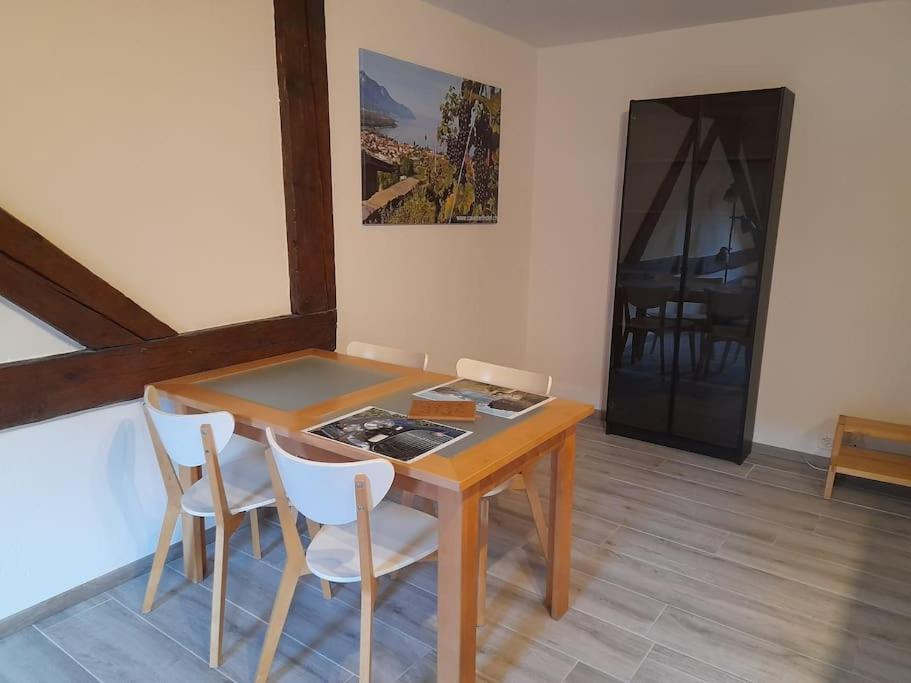 Mansarde Chez Un Vigneron Au Village Au 3eme Etage Sans Ascenseur