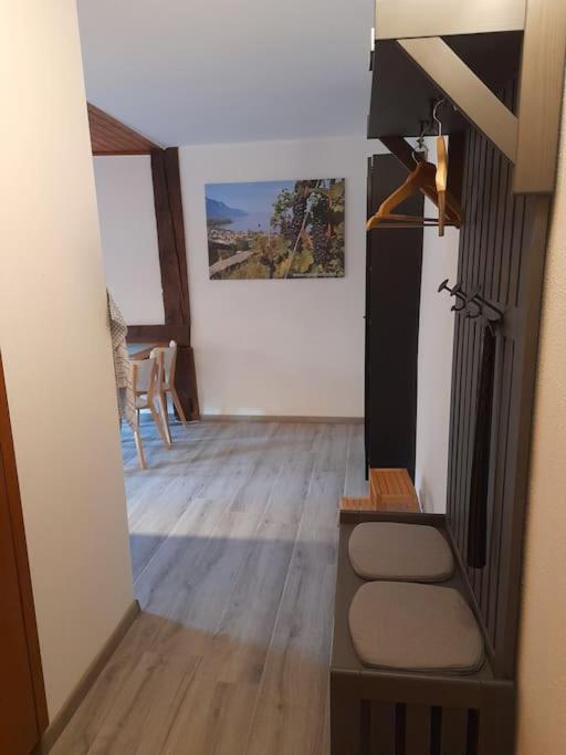 Apartment Mansarde Chez Un Vigneron Au Village Au 3eme Etage Sans Ascenseur Villeneuve